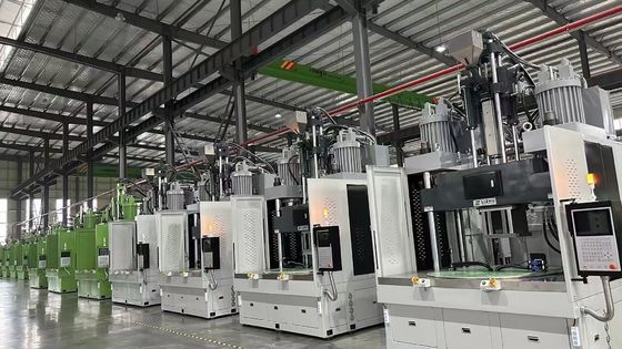 Industrial  Rotating Vertical Injection Molding Machine 50 - 2000T 0 - 1000mm Opening Stroke