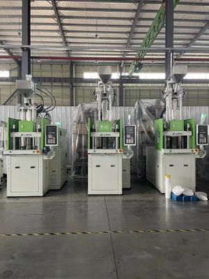40 - 80tons Precision Injection Molding Machine With 2430Kg/Cm2 Injection Pressure