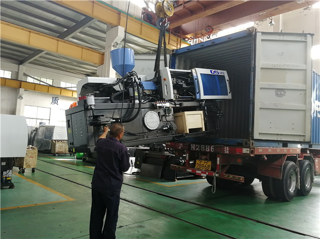 Servo Motor Hydraulic Pump Injection Moulding Machine For Caps 68 Tons