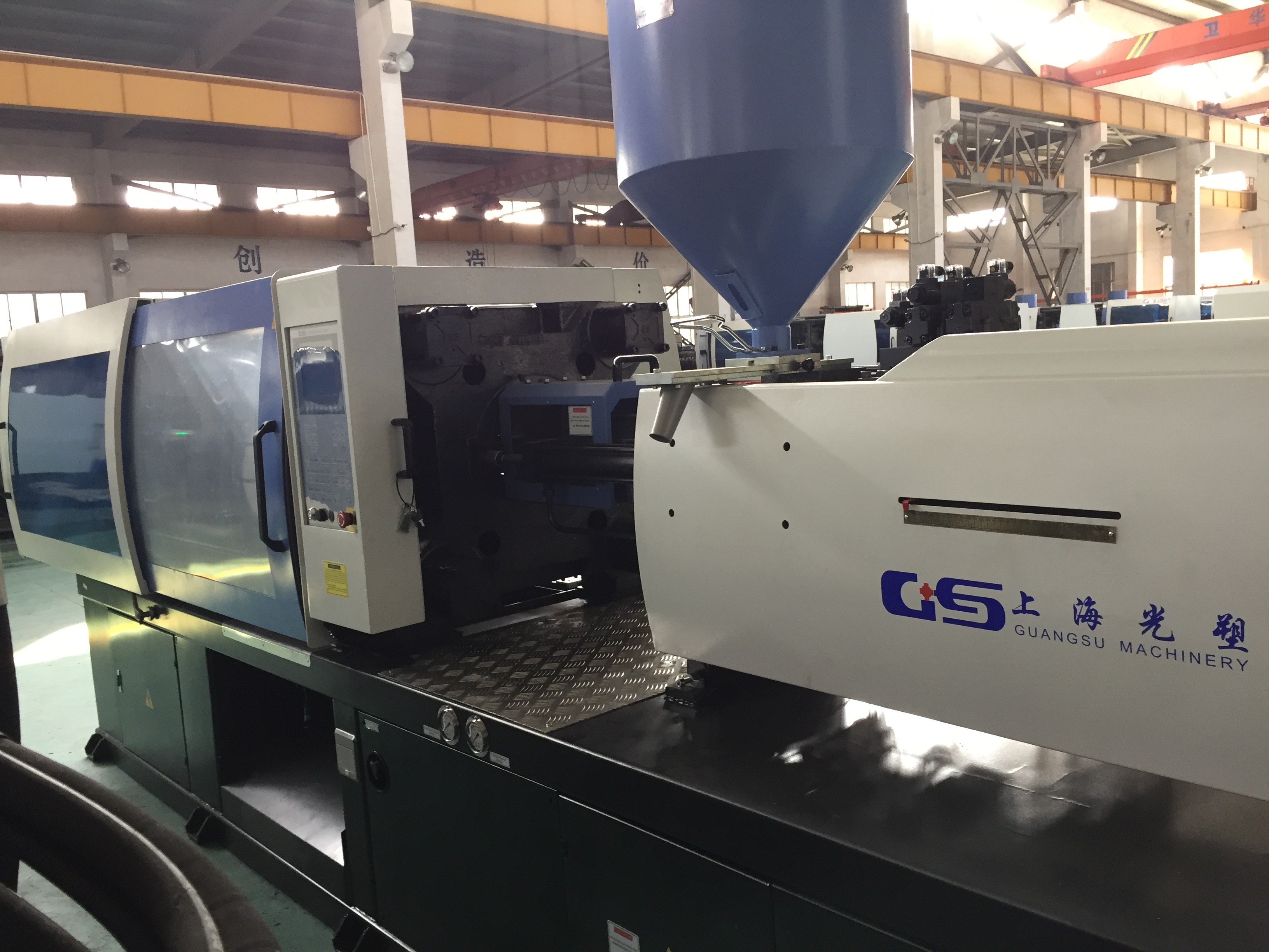 Energy Saving Two Color Injection Molding Machine 250 Ton 22KW Power
