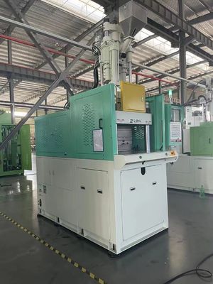 Sistema di stampaggio a iniezione verticale di precisione da 40 a 80 tonnellate con velocità di iniezione di 500 mm/s